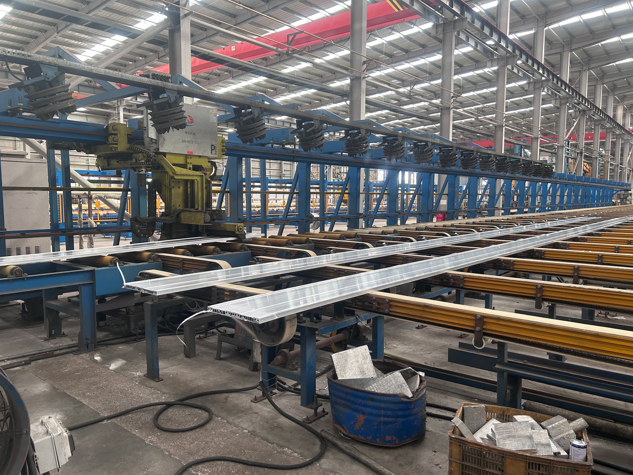 Lignes d'extrusion d'aluminium